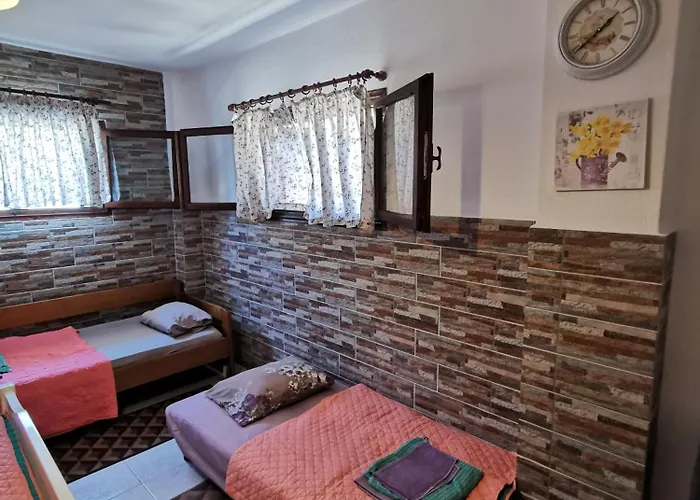 Daire Orange_blue_аpartment N2 Near Sea Chaniotis